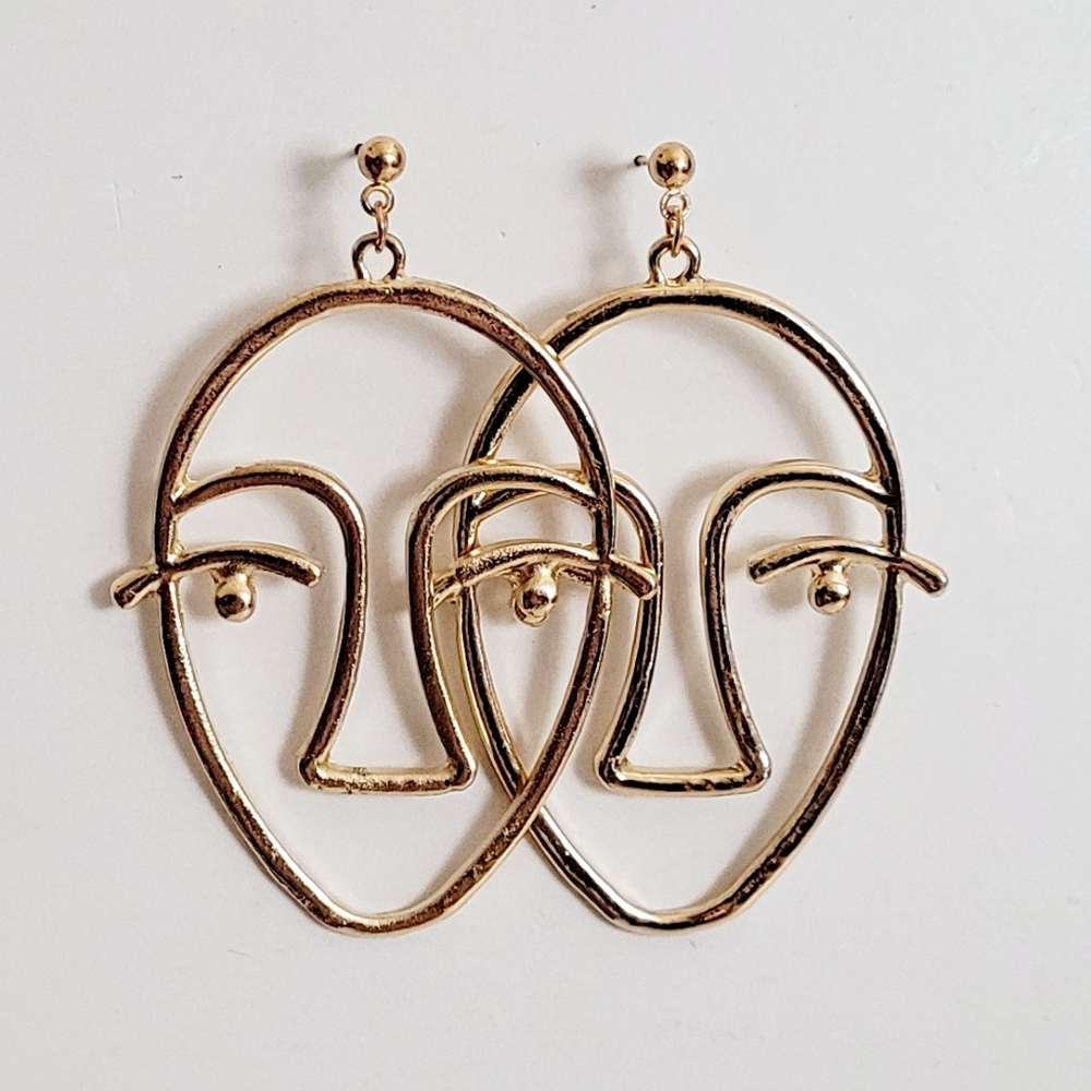 Abstract Silhouette Earrings💫